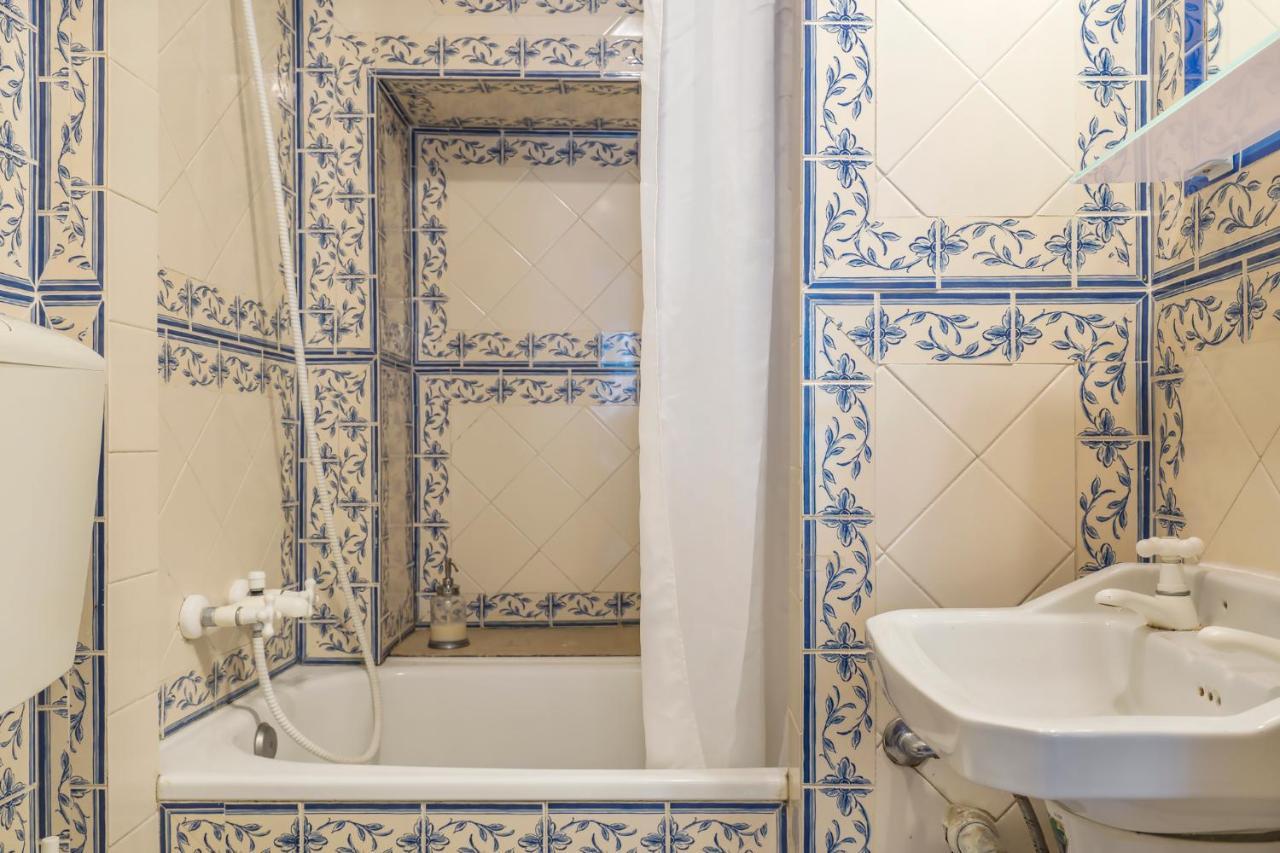 Romantic Apartment + Tejo River View Lisbon Bagian luar foto