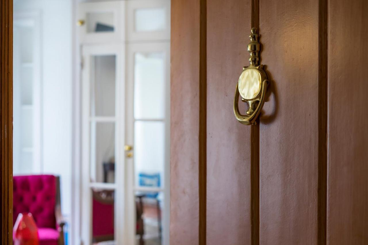 Romantic Apartment + Tejo River View Lisbon Bagian luar foto
